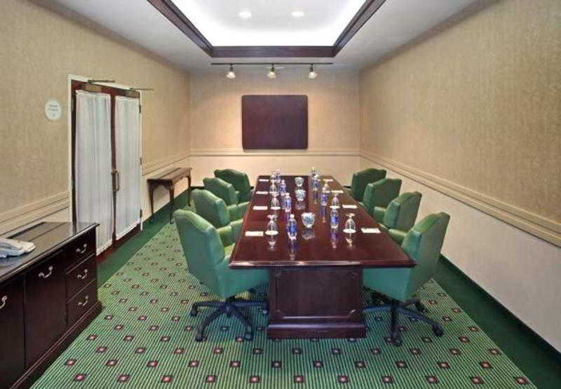 Courtyard By Marriott Norwich Hotel Eksteriør billede